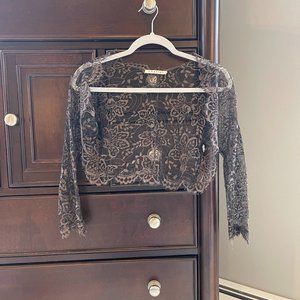 SHALINI Lace Shrug